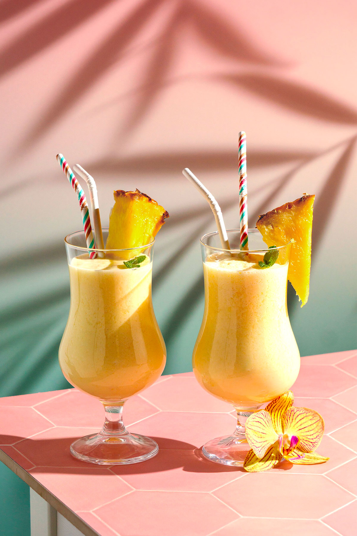 How to Make a Frozen Piña Colada