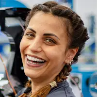 04_Smiling-female-worker-SPM-200x200